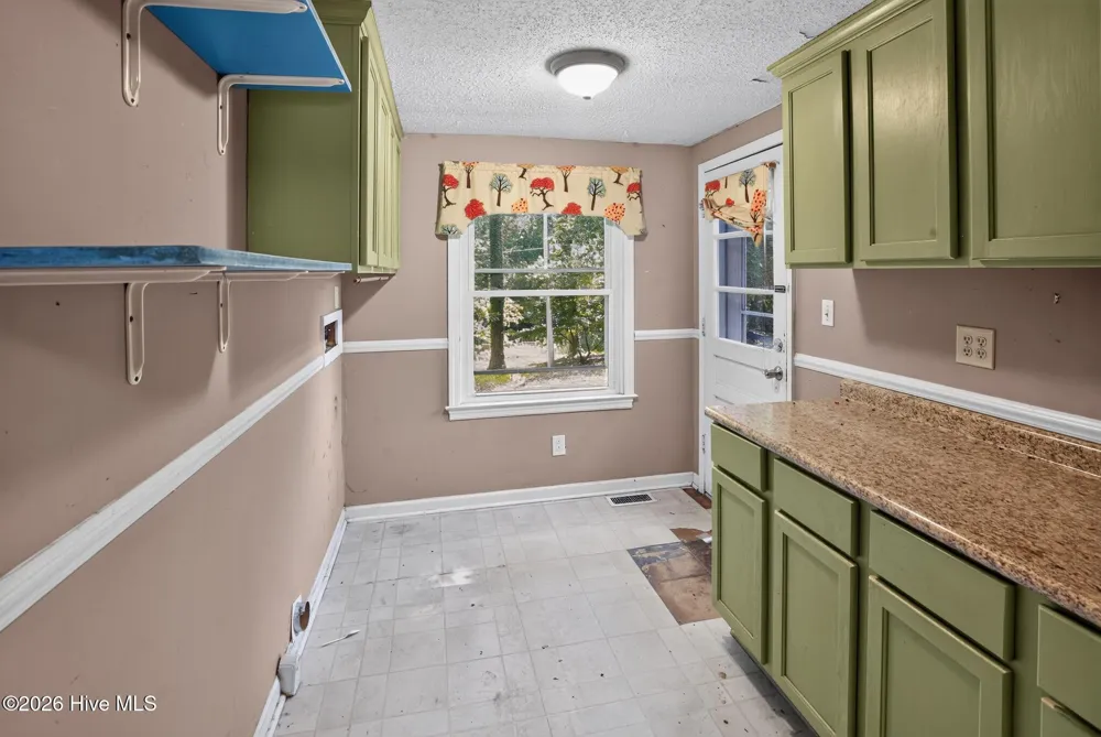 1008 Ontario Drive West Columbia, SC 29169