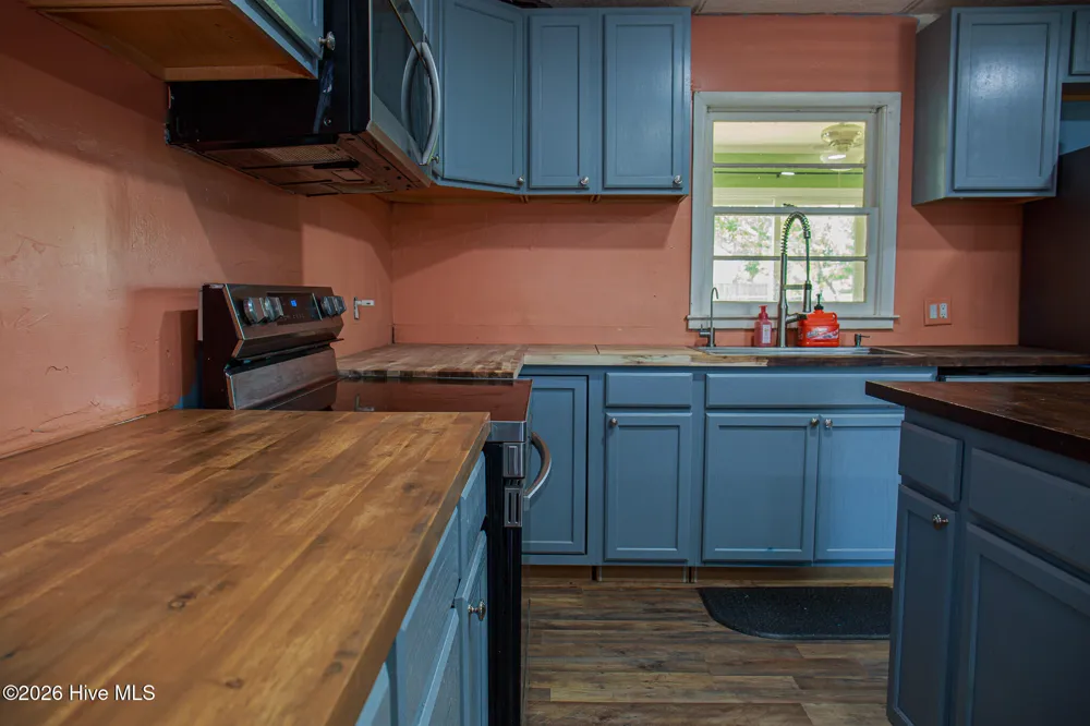 1107 Oak Avenue Hamlet, NC 28345