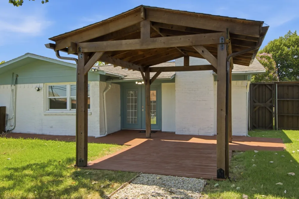 3145 Longbow Court Dallas, TX 75229