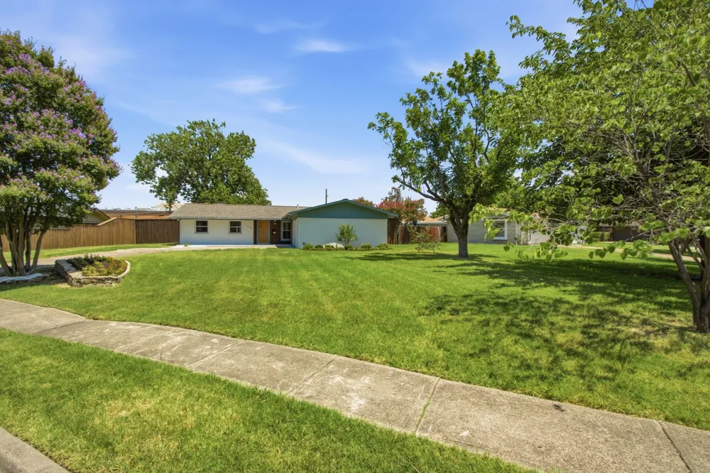 3145 Longbow Court Dallas, TX 75229