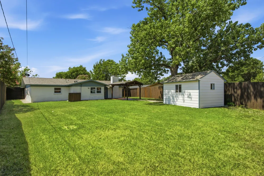3145 Longbow Court Dallas, TX 75229