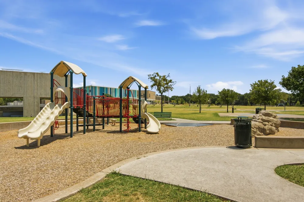 3145 Longbow Court Dallas, TX 75229