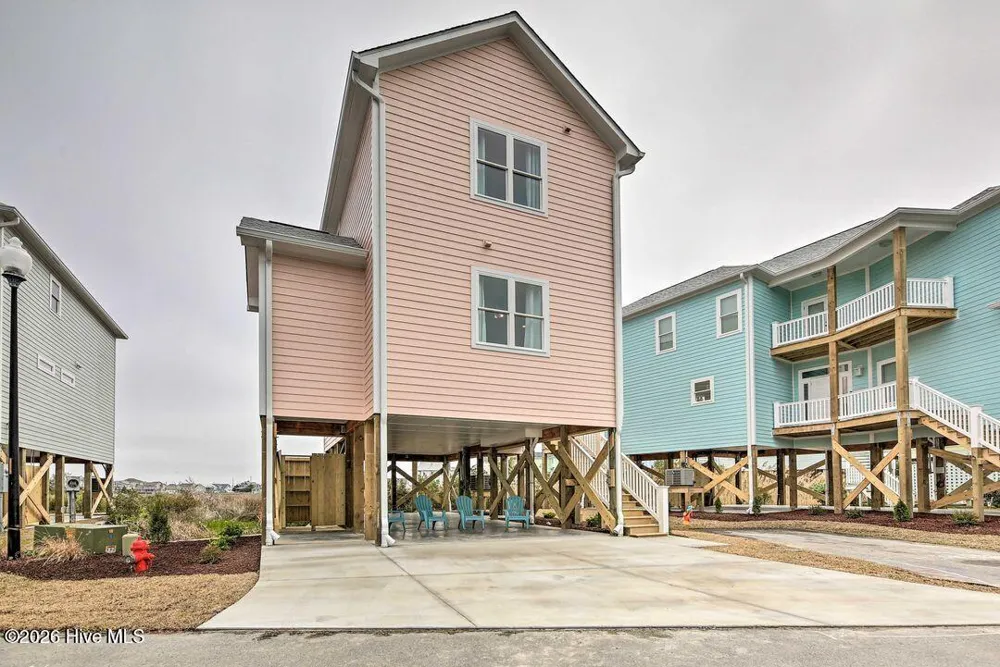 124 Salt Marsh Way Atlantic Beach, NC 28512