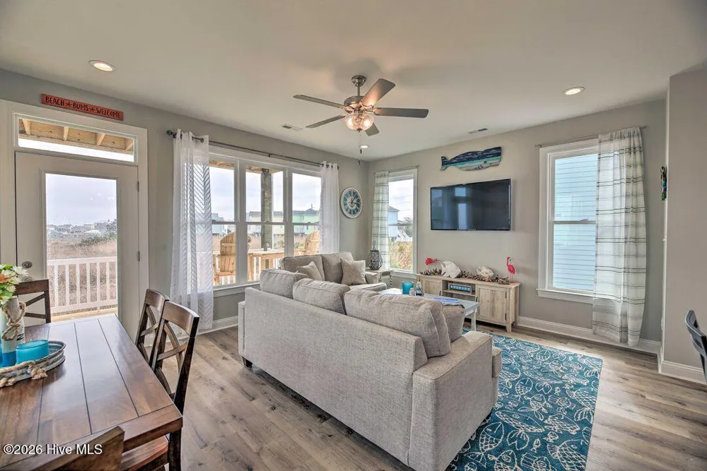 124 Salt Marsh Way Atlantic Beach, NC 28512