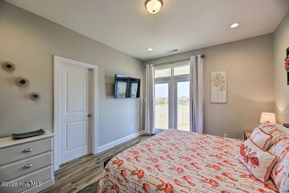 124 Salt Marsh Way Atlantic Beach, NC 28512
