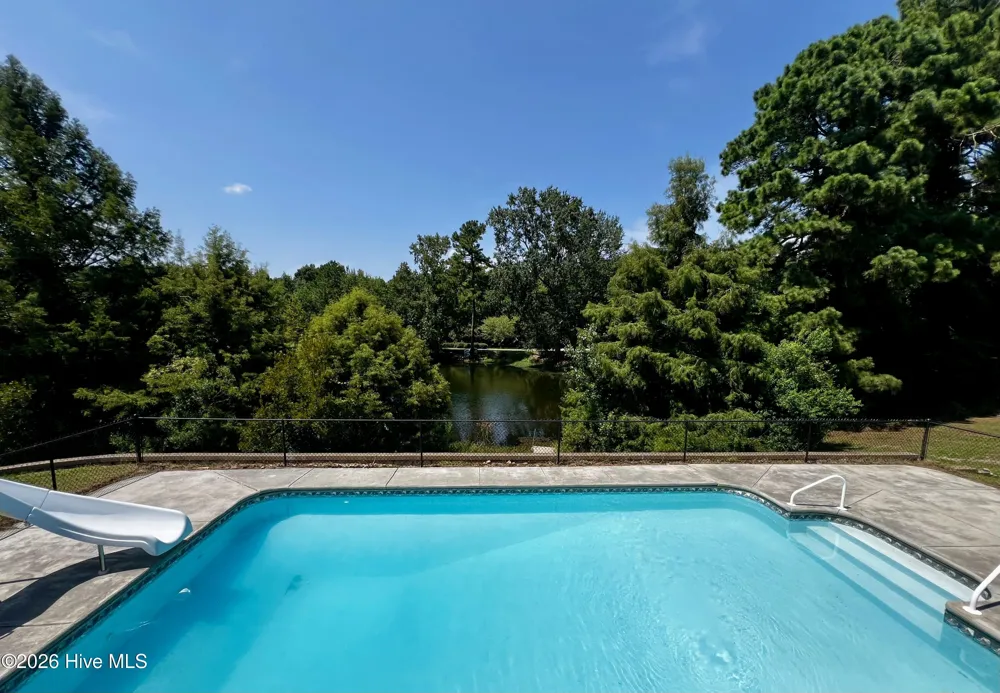 191 Lakes Drive Whiteville, NC 28472
