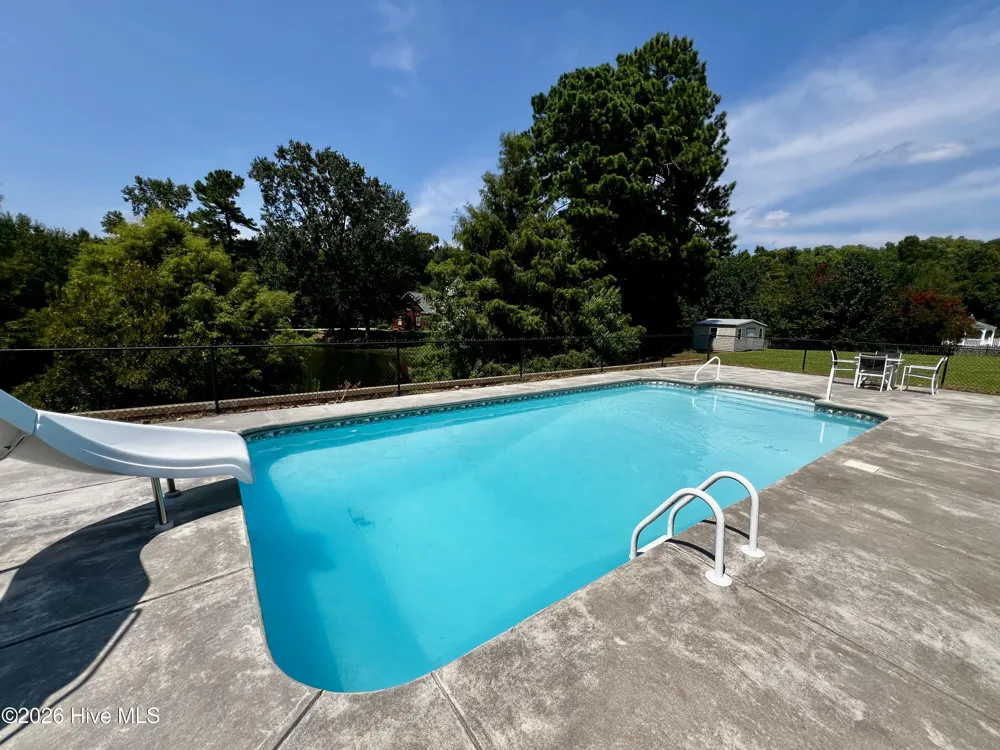 191 Lakes Drive Whiteville, NC 28472