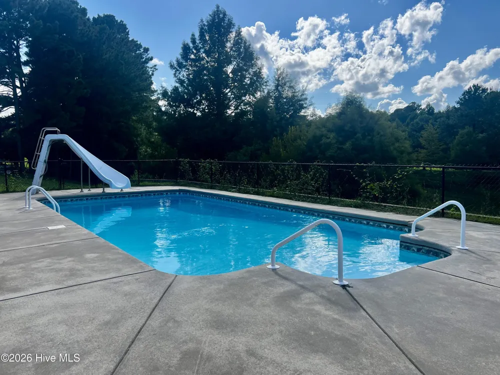 191 Lakes Drive Whiteville, NC 28472