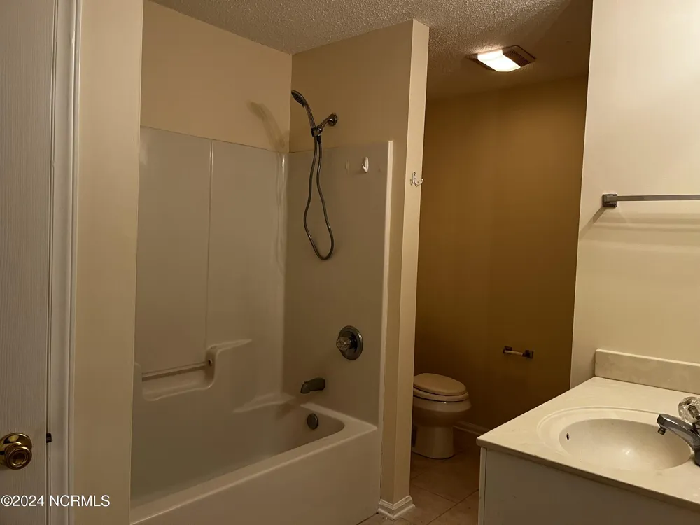 1141 Turtle Creek Road #C Greenville, NC 27858