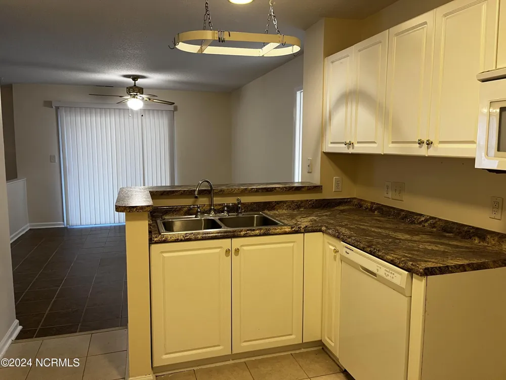 1141 Turtle Creek Road #C Greenville, NC 27858