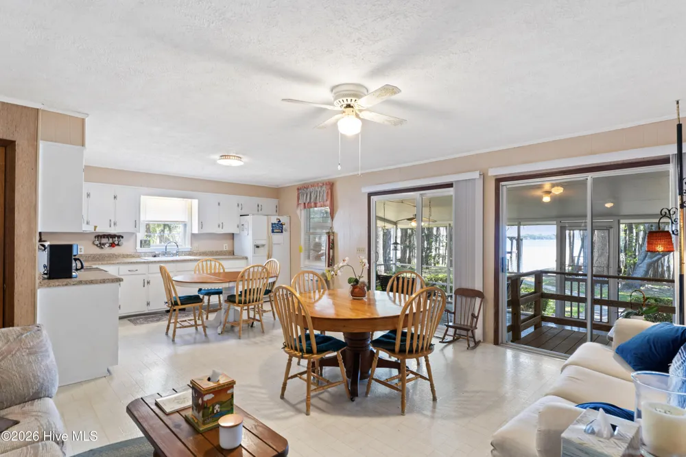 123 Clinton Road White Lake, NC 28337