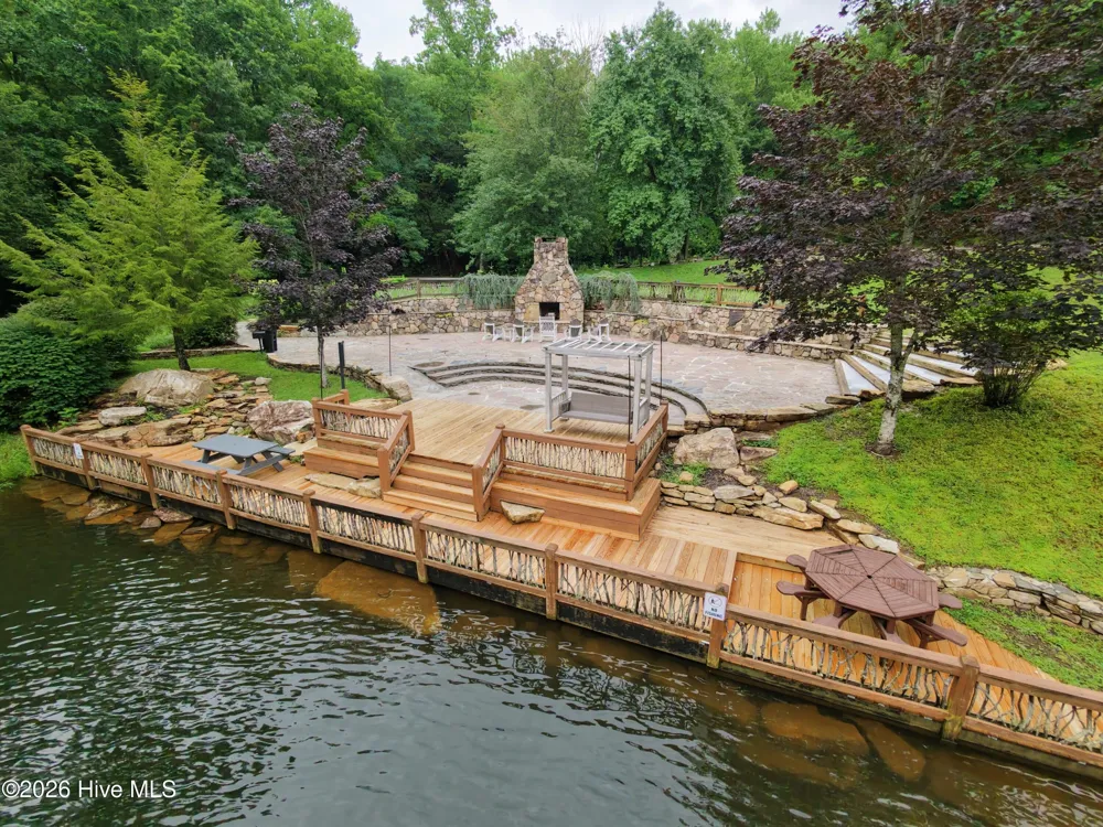 984 Cahill Drive Andrews, NC 28901