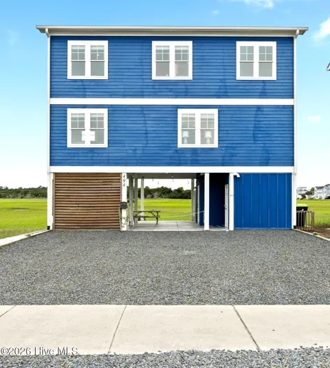 494 Ocean Boulevard W