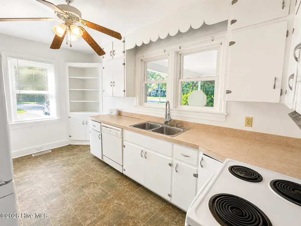 415 Academy Street Ahoskie, NC 27910