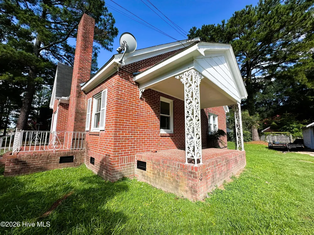 415 Academy Street Ahoskie, NC 27910