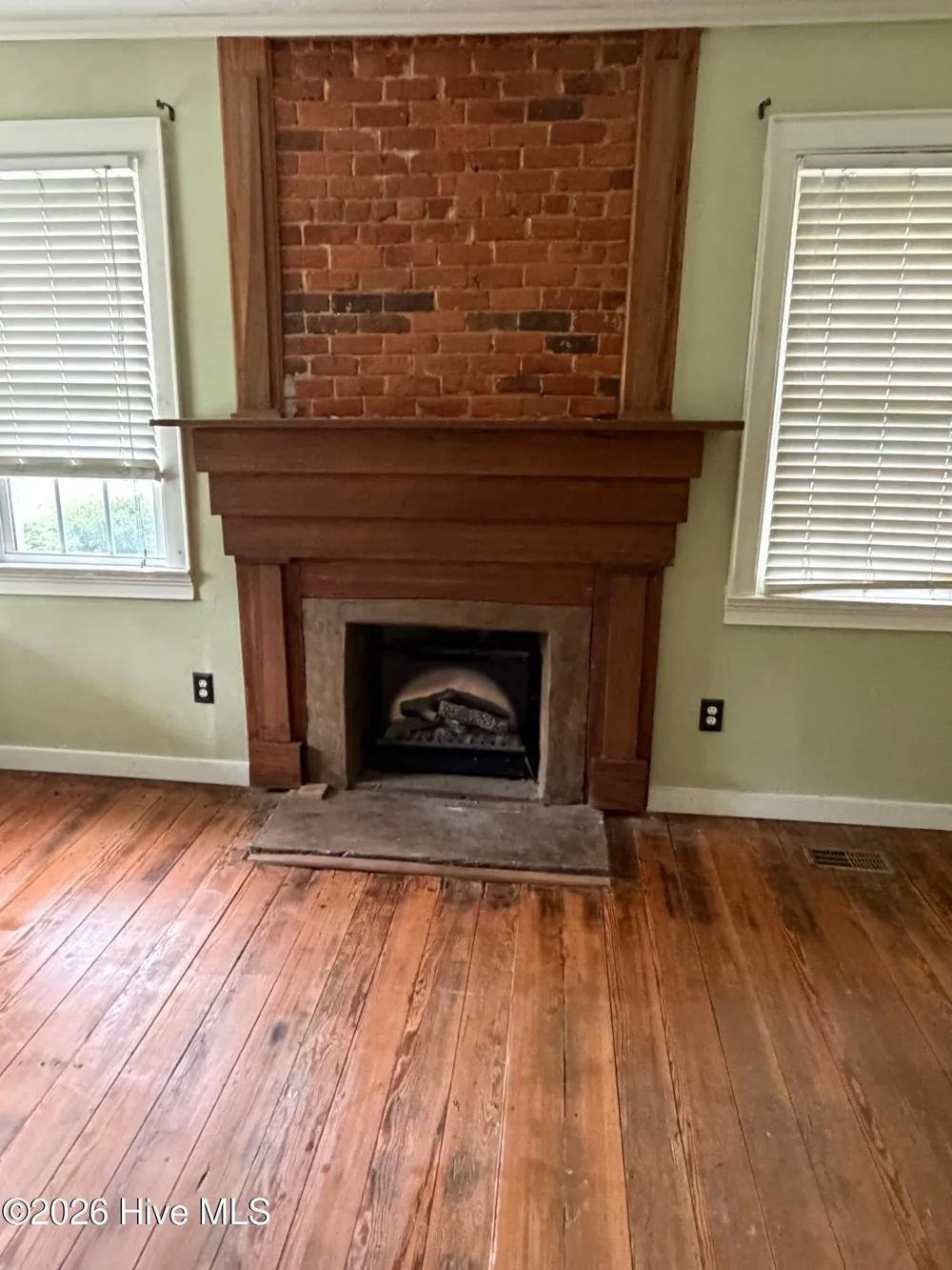 302 Front Street Hamilton, NC 27840