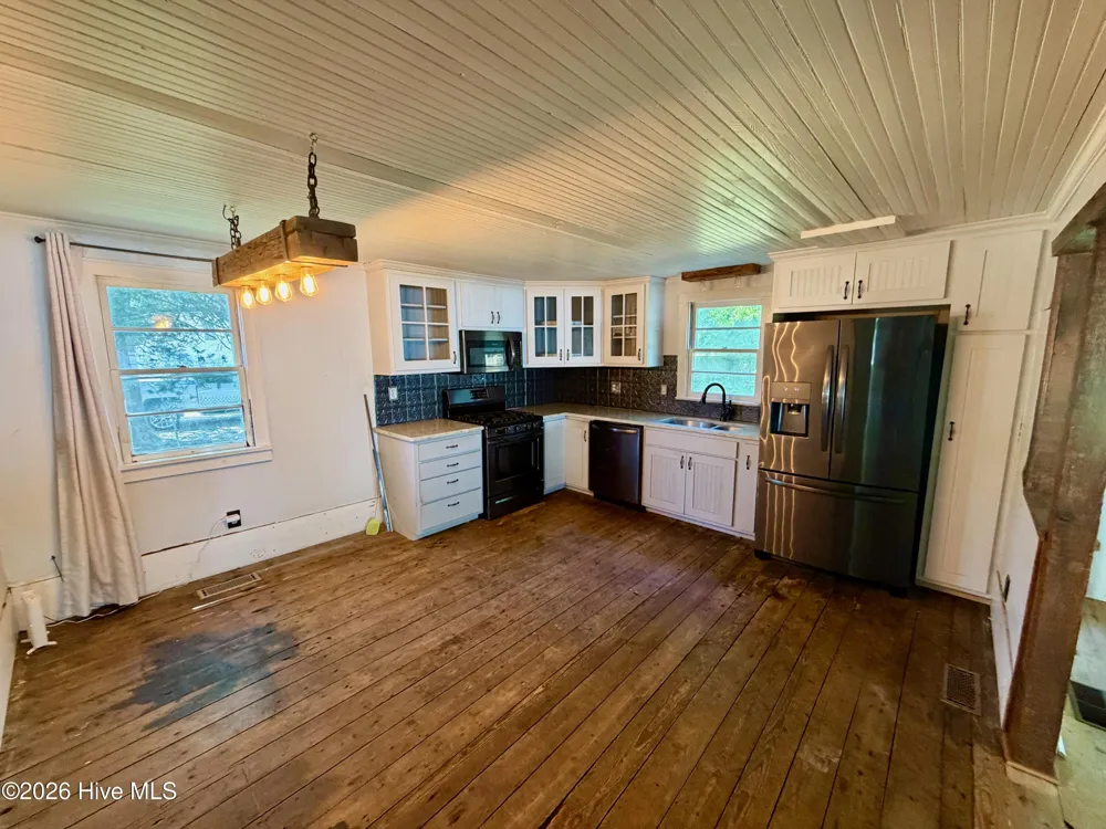 302 Front Street Hamilton, NC 27840