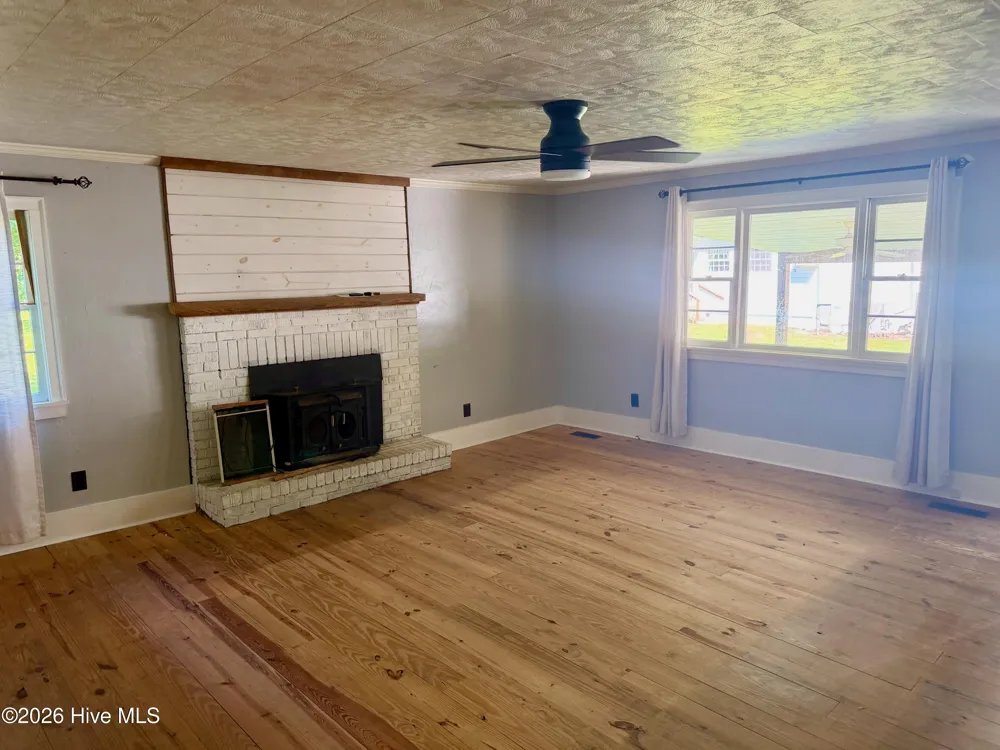 302 Front Street Hamilton, NC 27840