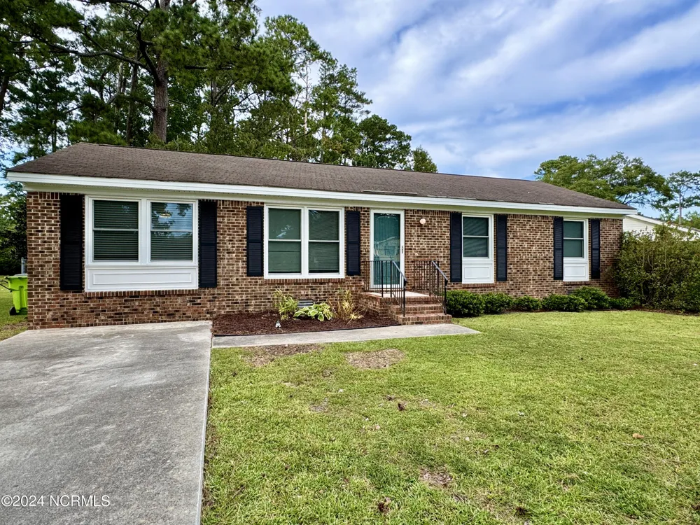 219 Stratford Road Havelock, NC 28532