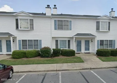1119 Grovemont Drive #J6