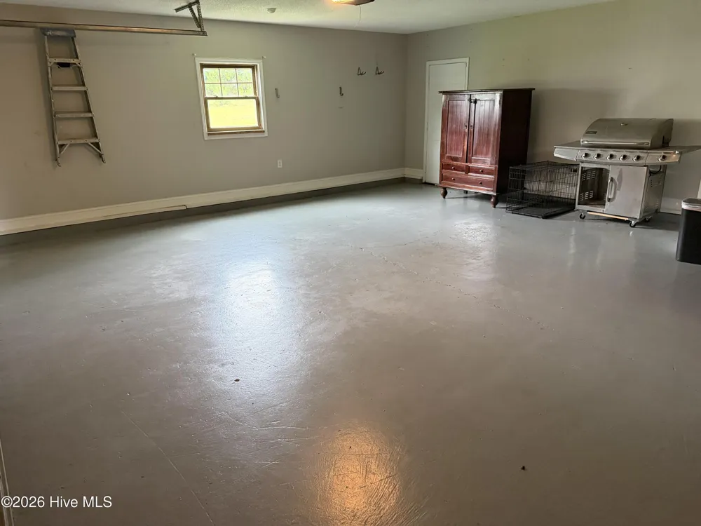 136 Annie Road Richlands, NC 28574