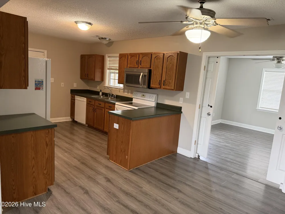 136 Annie Road Richlands, NC 28574