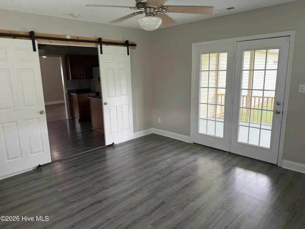 136 Annie Road Richlands, NC 28574
