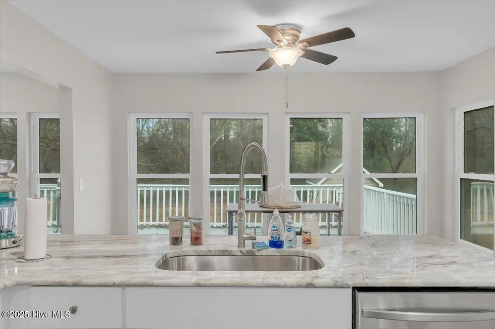 300 Fox Ridge Road Warsaw, NC 28398