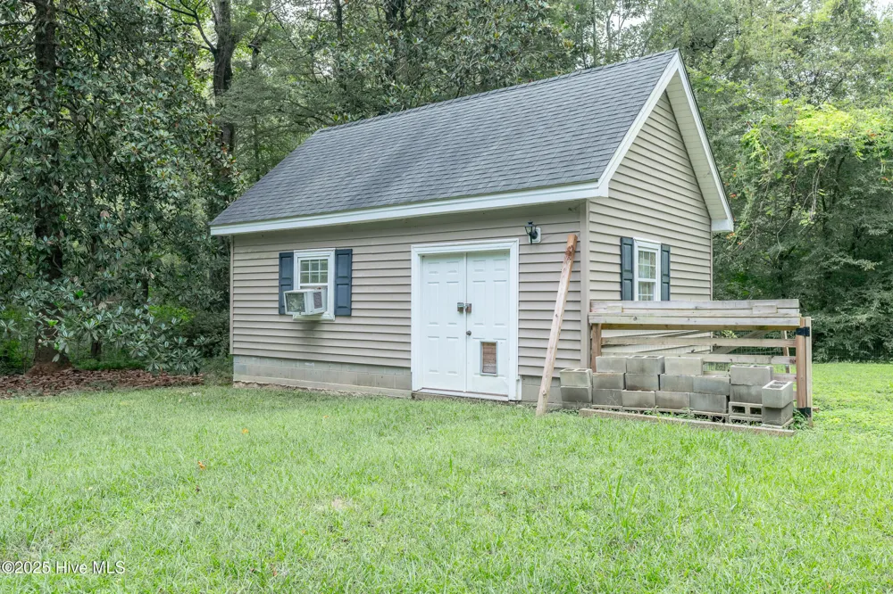 300 Fox Ridge Road Warsaw, NC 28398