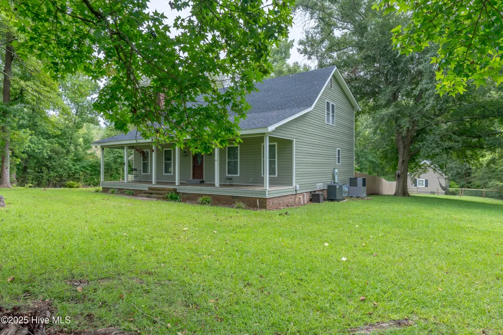 300 Fox Ridge Road Warsaw, NC 28398