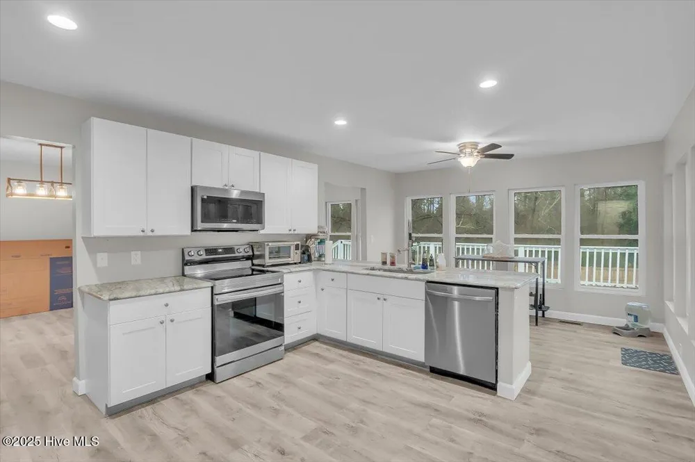 300 Fox Ridge Road Warsaw, NC 28398
