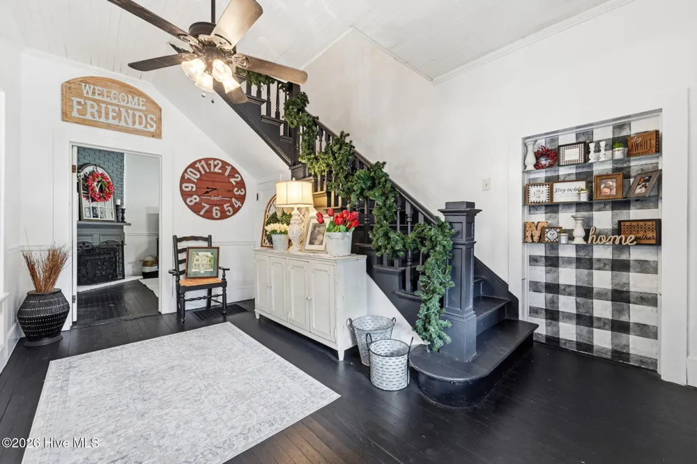 105 E Hargett Street Richlands, NC 28574
