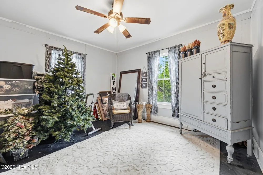 105 E Hargett Street Richlands, NC 28574