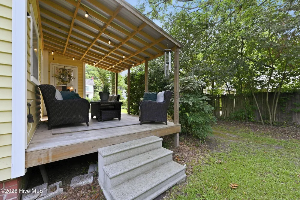 105 E Hargett Street Richlands, NC 28574