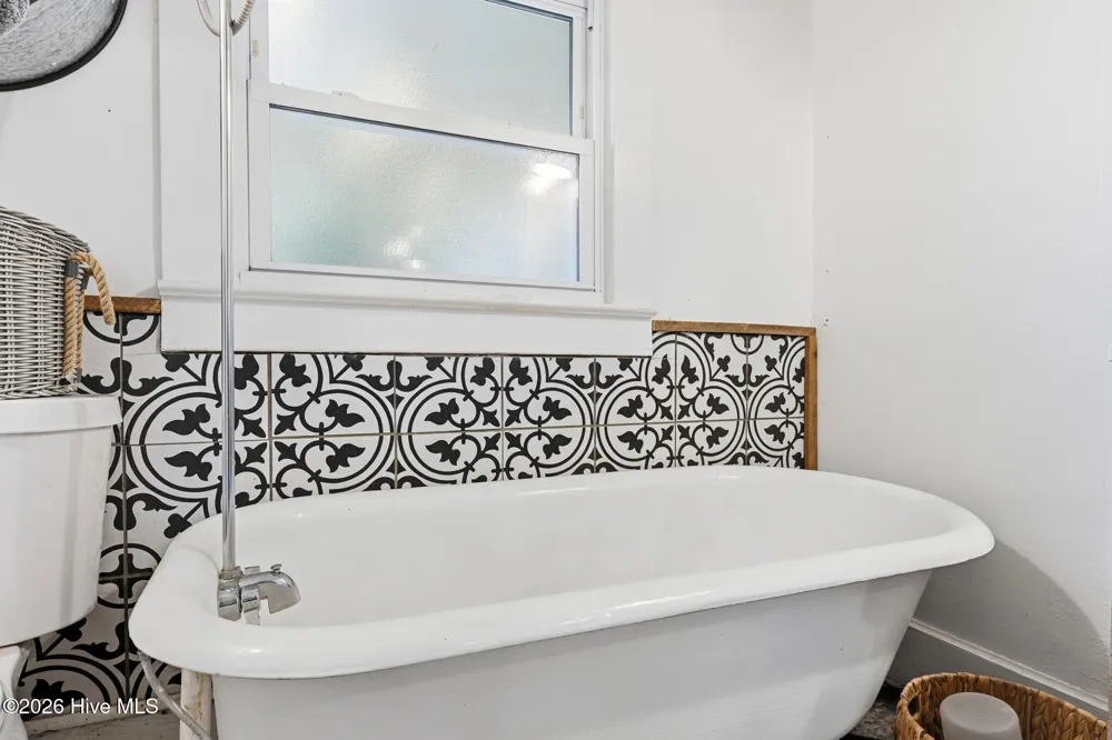 105 E Hargett Street Richlands, NC 28574