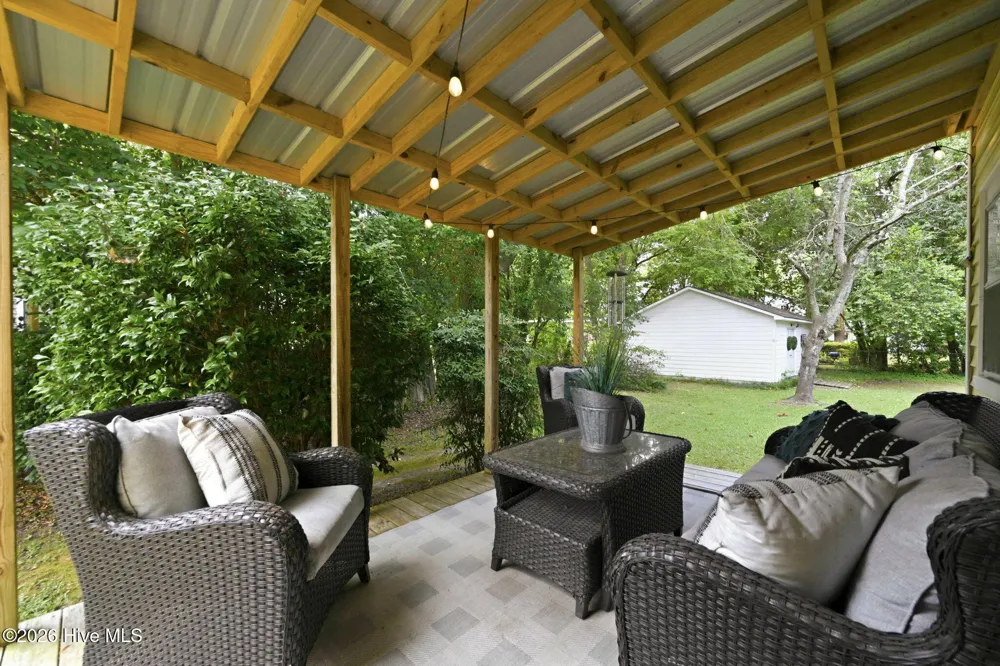 105 E Hargett Street Richlands, NC 28574