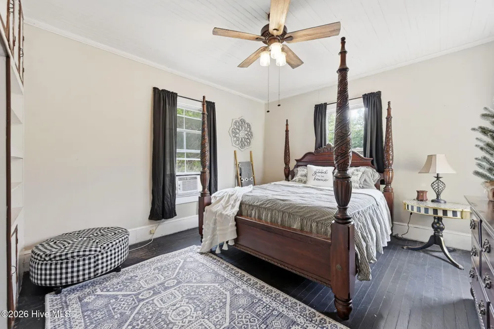 105 E Hargett Street Richlands, NC 28574