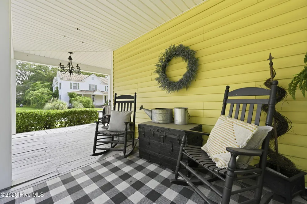 105 E Hargett Street Richlands, NC 28574