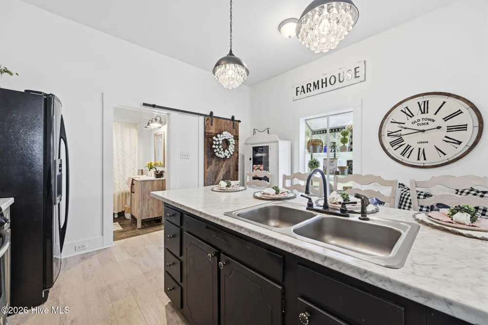 105 E Hargett Street Richlands, NC 28574