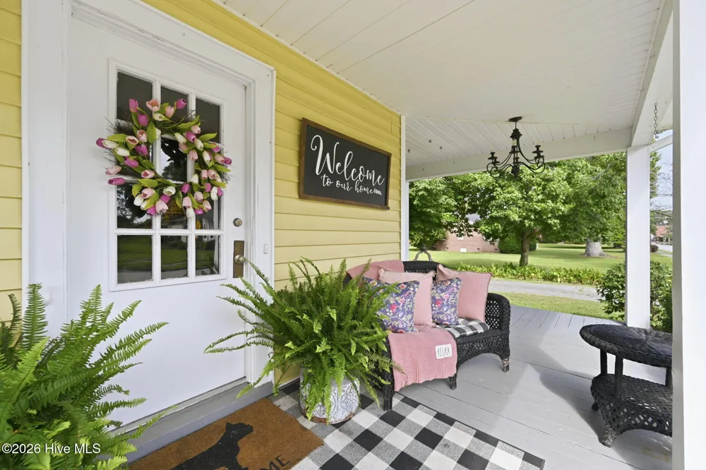 105 E Hargett Street Richlands, NC 28574