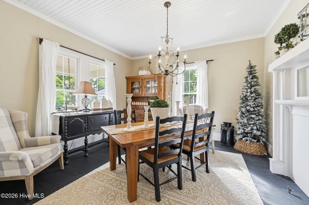 105 E Hargett Street Richlands, NC 28574