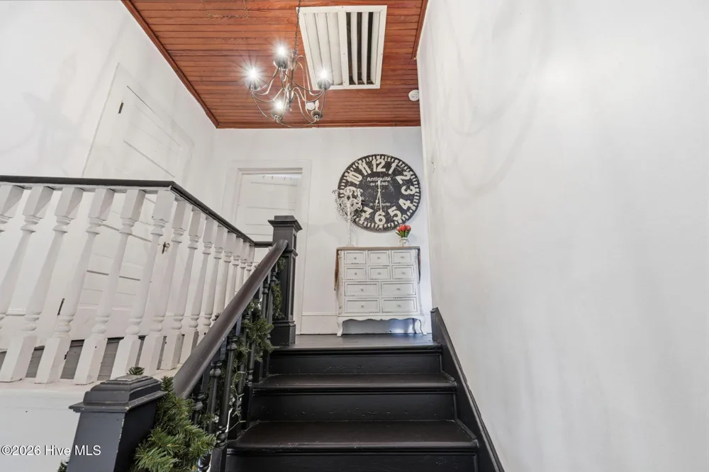 105 E Hargett Street Richlands, NC 28574
