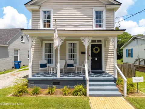 123 E Gale Street