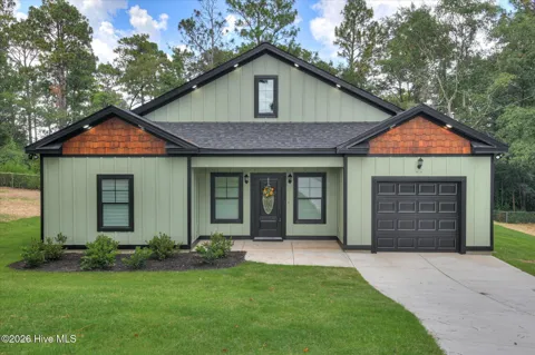 650b Hampton Circle