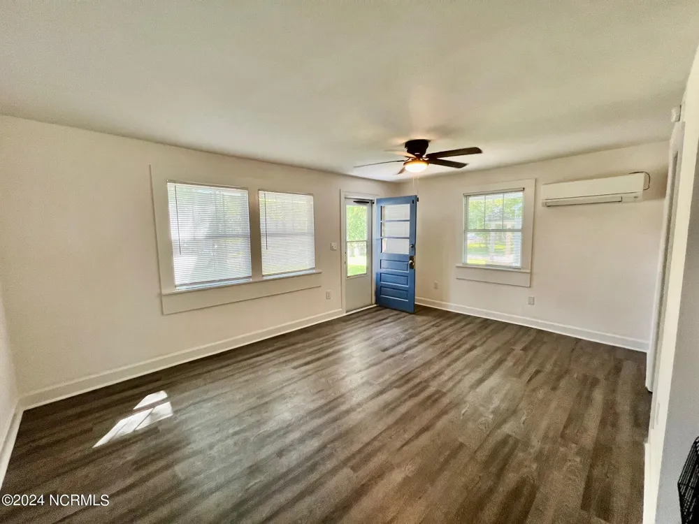 4110 East Pine Street Farmville, NC 27828