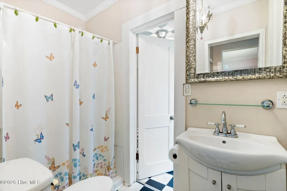 216 Fleming Street Washington, NC 27889