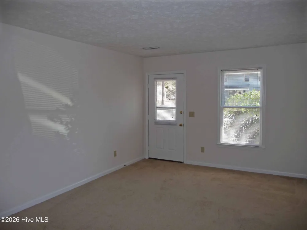 407 Lennon Drive Wilmington, NC 28405