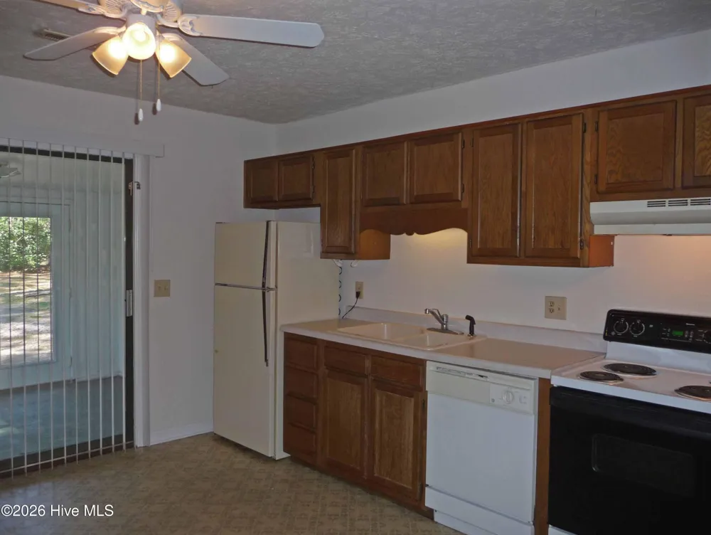 407 Lennon Drive Wilmington, NC 28405