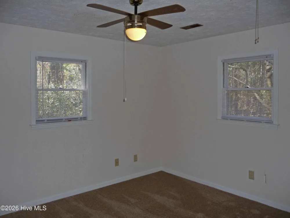 407 Lennon Drive Wilmington, NC 28405