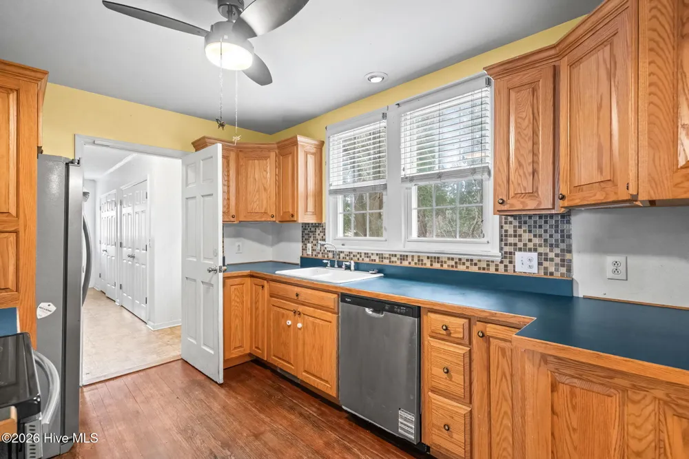102 Sandwall Avenue Tabor City, NC 28463